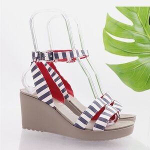 CROCS Leigh Sandal Size 8 Navy White Stripe Wedge Platform Ankle Strap